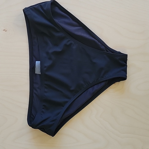 Women's Two Piece Swimsuit with Adjustable Strap and Front Flare - Picture 5 of 10